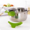 Silicone Funnel Pour Spout Pot Round Deflector Edge Kitchen Tools - 1pc